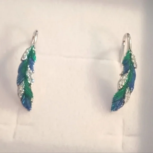 Elegant Sterling Silver Feather Earrings - Picture 13 of 16